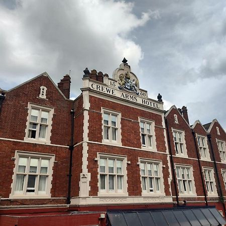 Crewe Arms Hotel 외부 사진