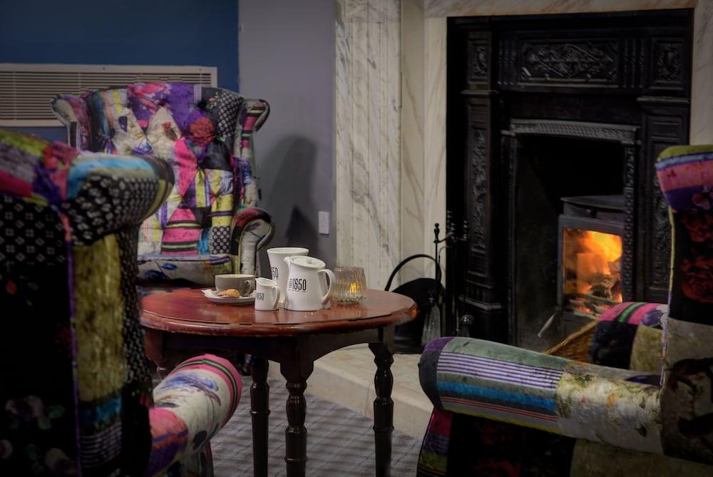 Crewe Arms Hotel 외부 사진