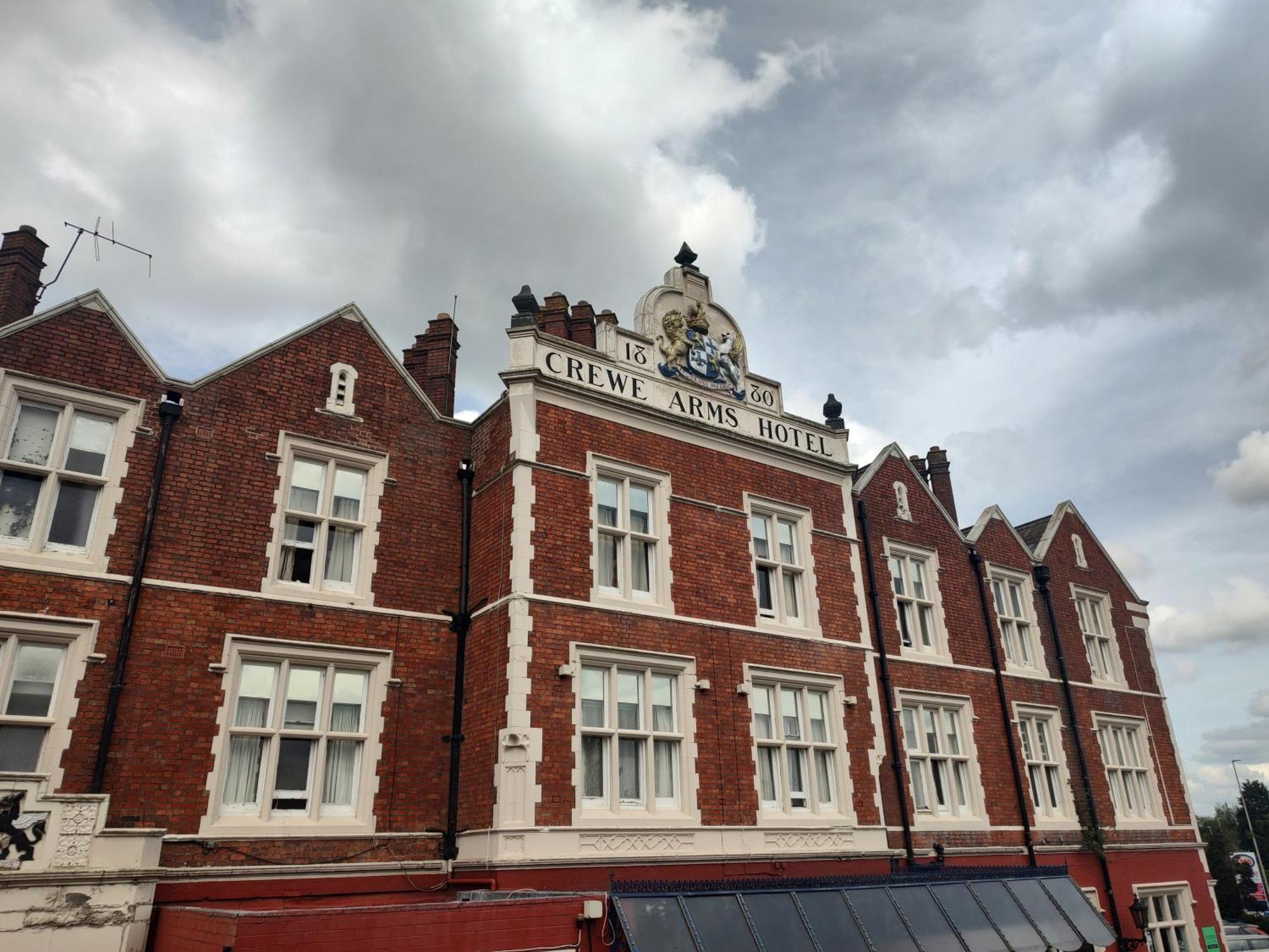 Crewe Arms Hotel 외부 사진