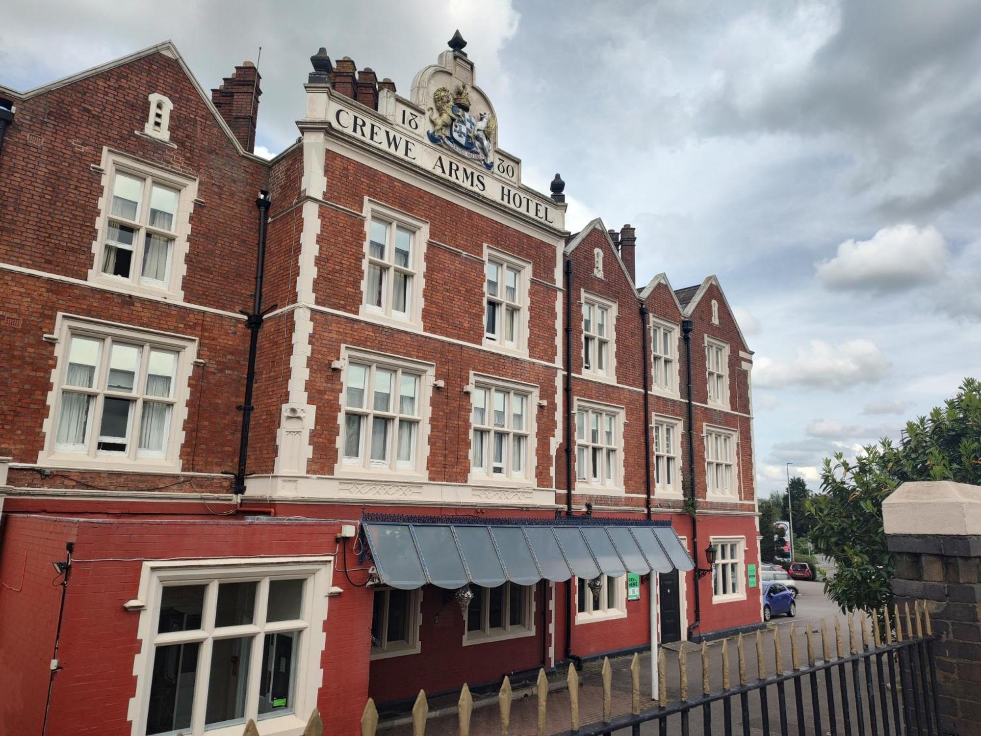 Crewe Arms Hotel 외부 사진