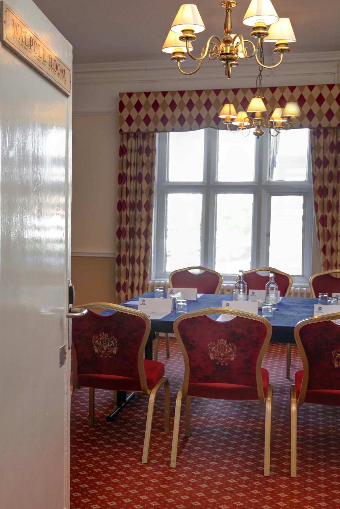 Crewe Arms Hotel 외부 사진