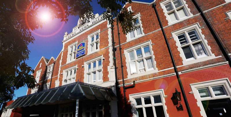 Crewe Arms Hotel 외부 사진