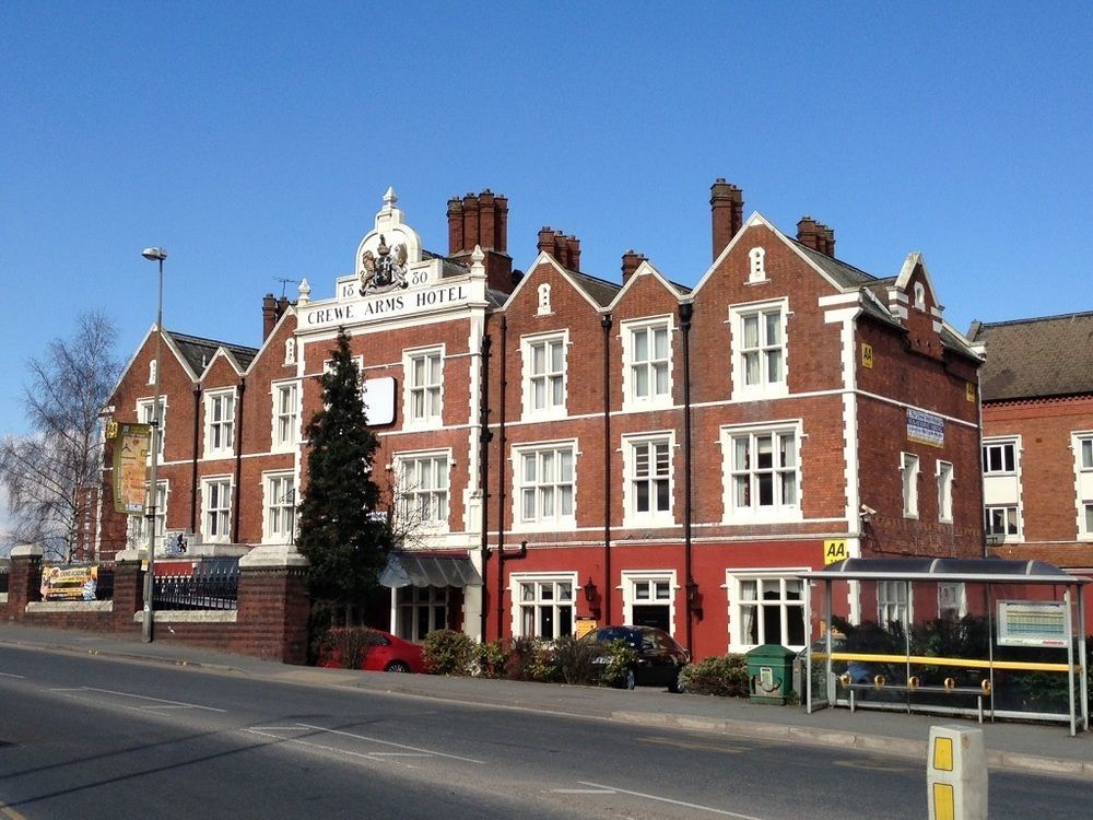 Crewe Arms Hotel 외부 사진